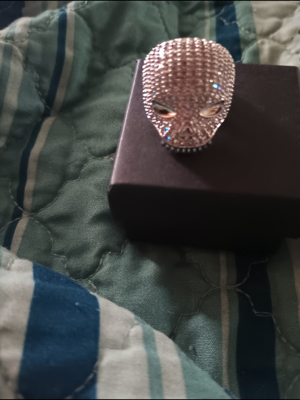 Iced Out Pavé Skull Ring - Silver Tone